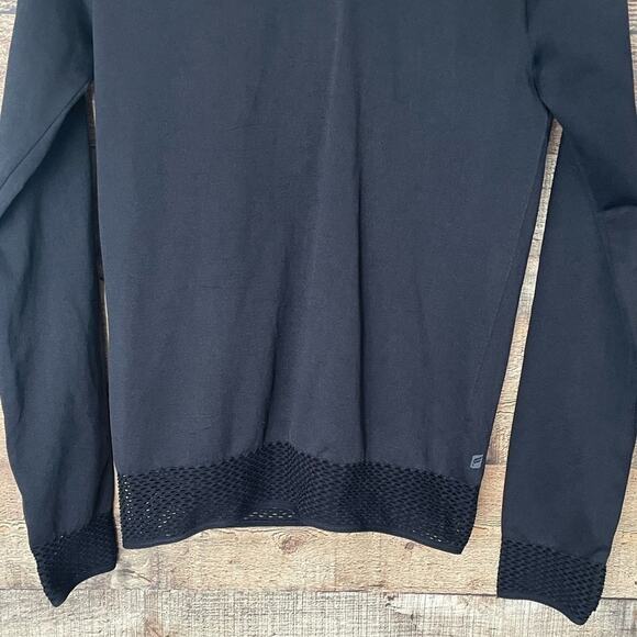 Fabletics Megan Seamless Pullover Mesh Long Sleeve Hoodie Top Black Size Medium - Picture 3 of 10